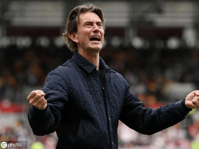 官方：热刺主帅托马斯-弗兰克已被俱乐部解雇